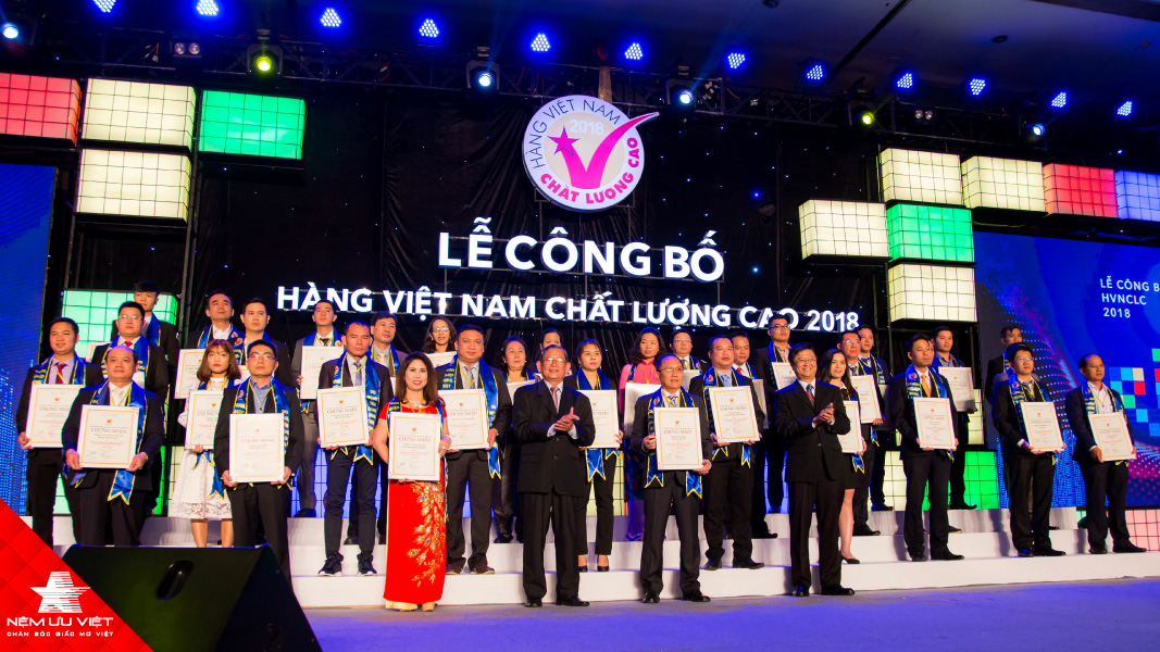 Nệm Ưu Việt đạt chứng nhận hàng việt nam chất lượng cao 2018